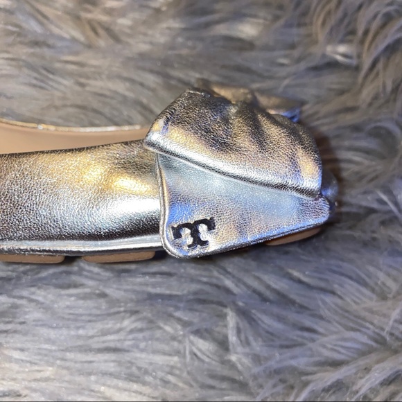 Tory Burch Silver Divine Bow Driver Ballet… - Picture 5 of 6